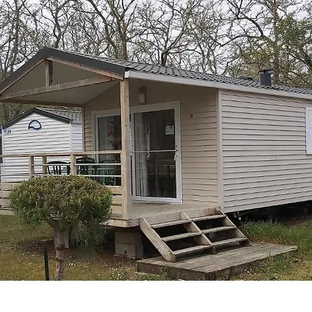 Camping Du Val De L'Eyre Salles  Exterior foto