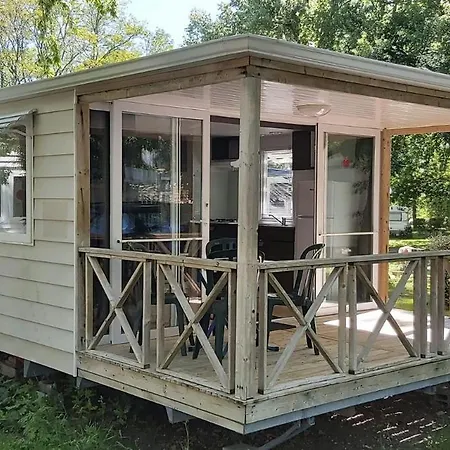 Camping Du Val De L'Eyre Salles  Exterior foto