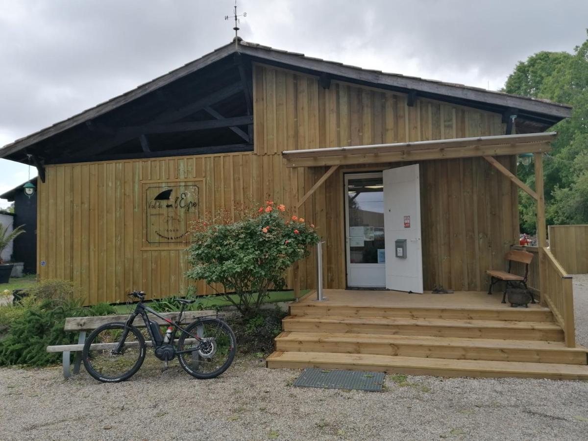 Camping Du Val De L'eyre Campsite